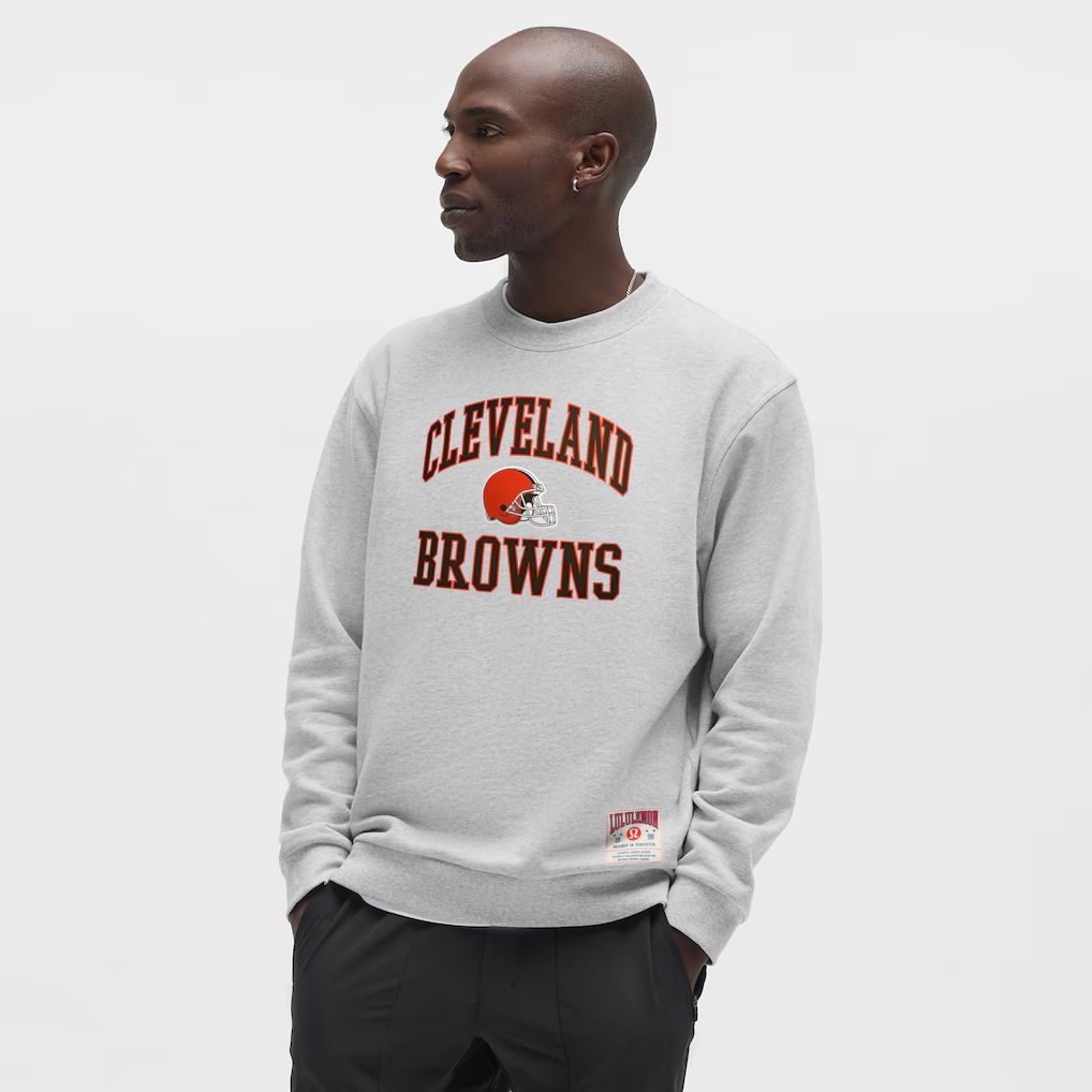 Men 2026 NFL Cleveland Browns grey round-neck sweatshirt style 01